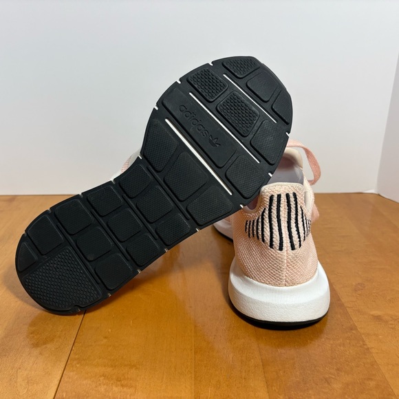 Adidas || Womens Swift Run B37681 Pink Running Shoes Sneakers Size 9 - Picture 4 of 12